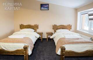 Отель Vershyna Драгобрат Улучшенный трехместный номер-4