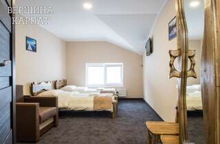 Отель Vershyna Драгобрат Улучшенный двухместный номер с 1 кроватью или 2 отдельными кроватями, вид на горы-4